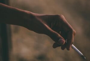 Vaping vs Nicotine pouches